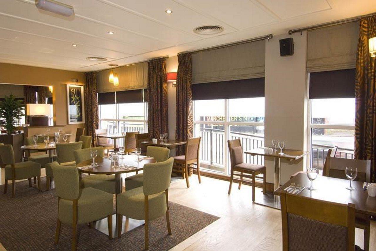 Premier Inn Manchester City Centre Extérieur photo