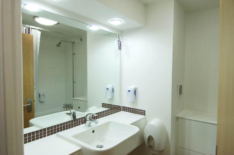 Premier Inn Manchester City Centre Extérieur photo